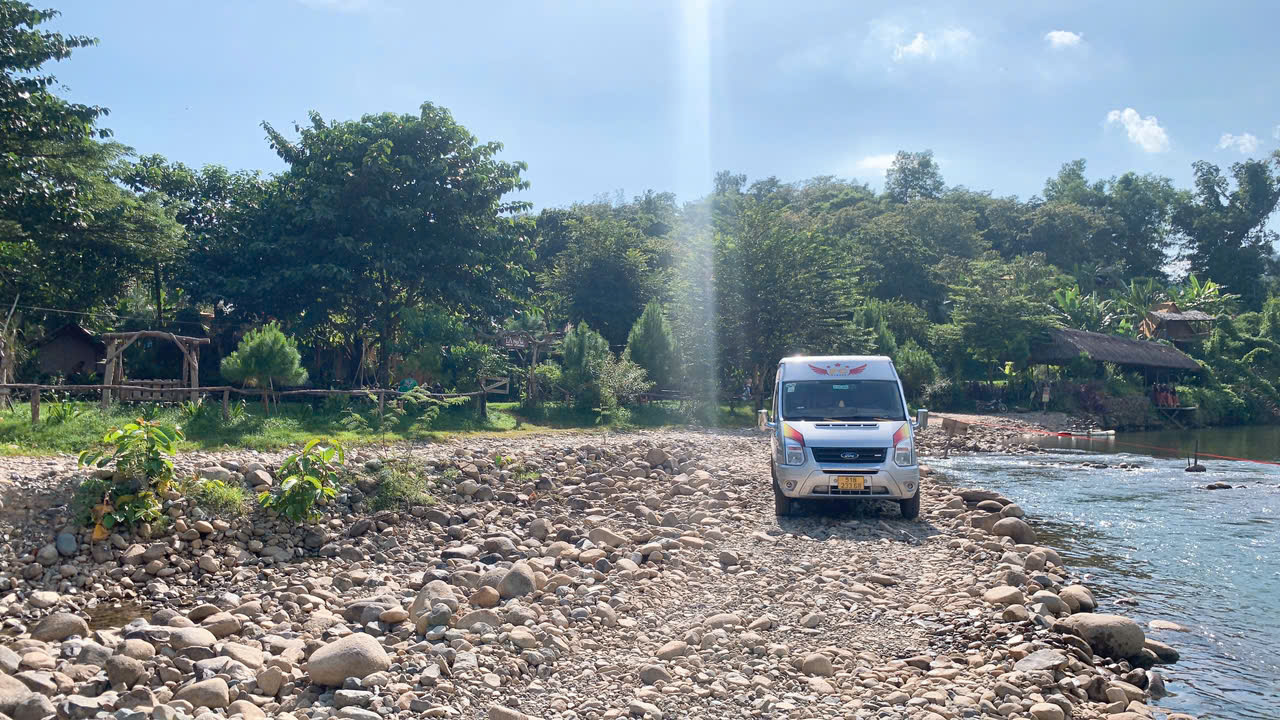 THUÊ XE ĐI LA NGÂU TÁNH LINH