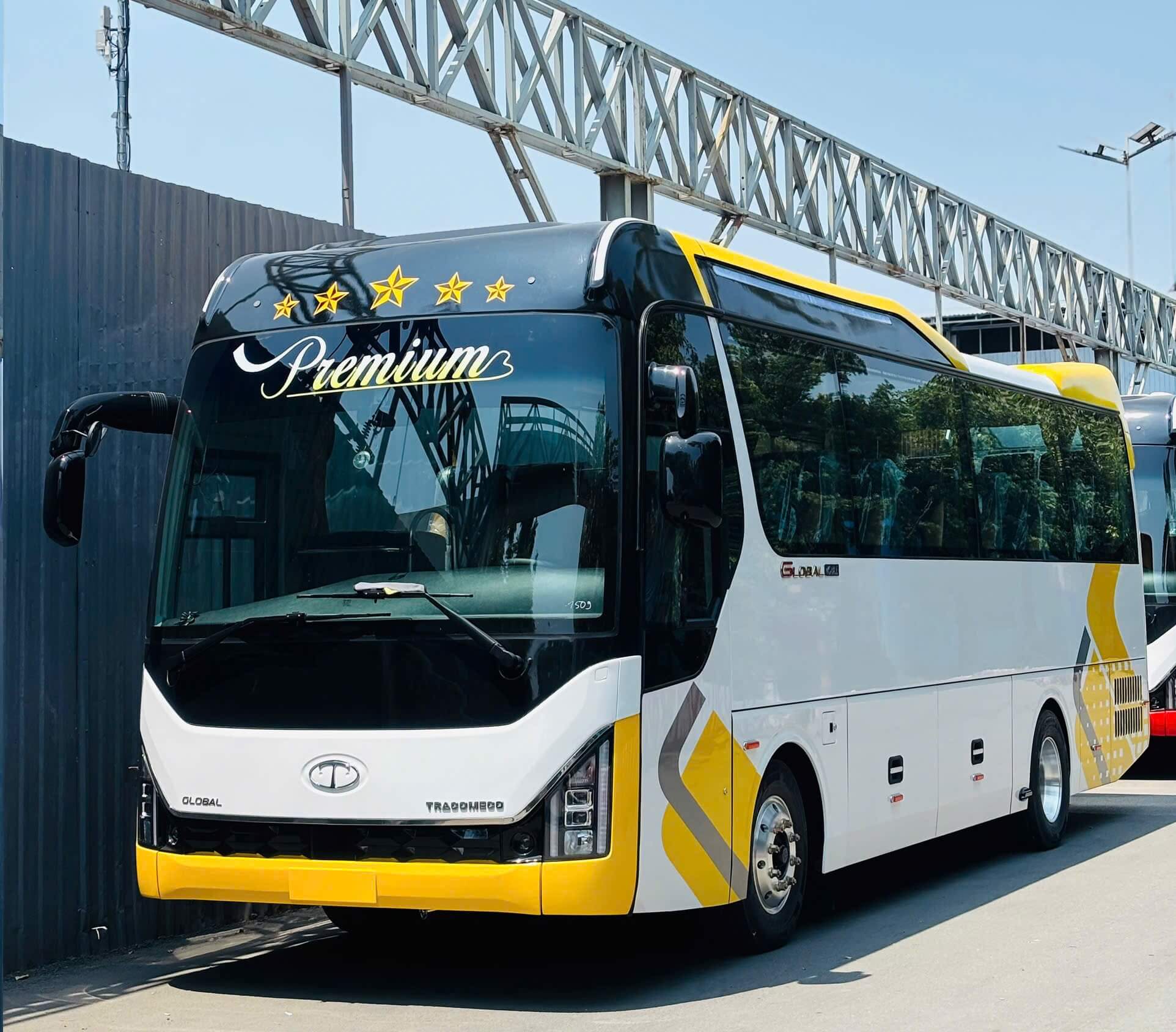 Thuê xe 29 chỗ TPHCM – Xe du lịch đời mới, giá tốt, tài xế chuyên nghiệp