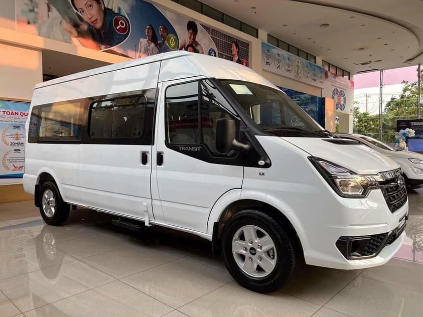 thuê xe 16 chỗ ford transit